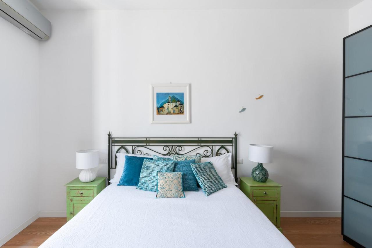 Casa Flo Con Terrazza E Ascensore Salerno Eksteriør billede
