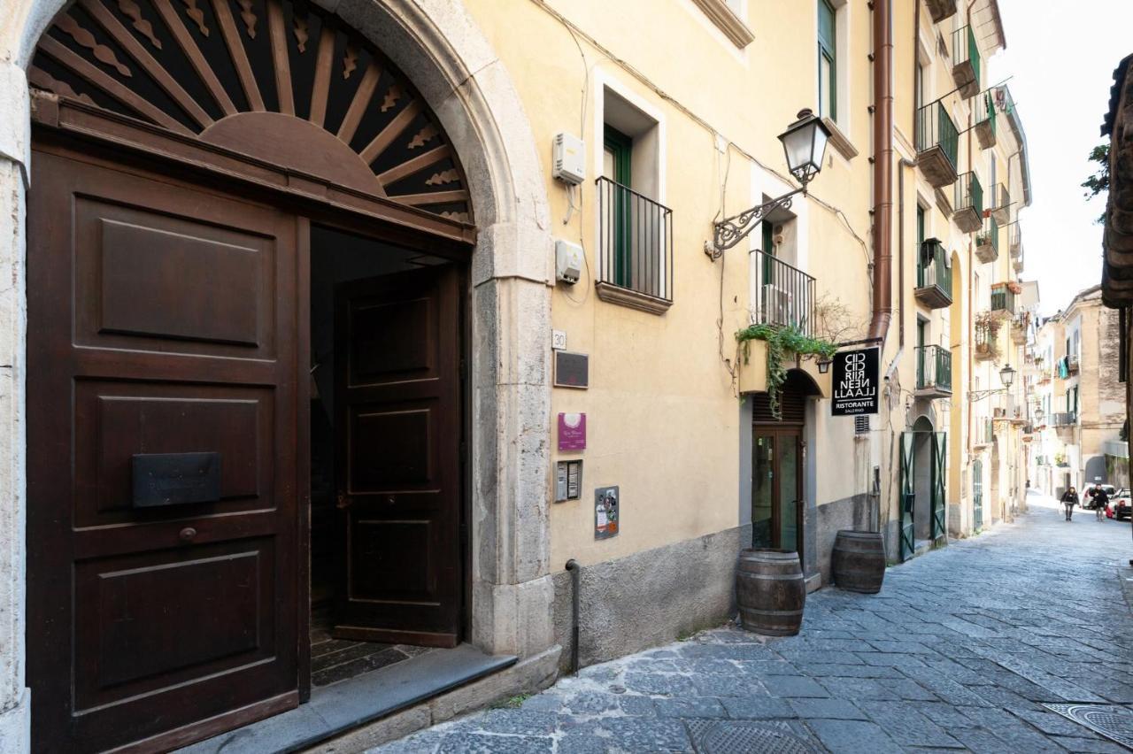 Casa Flo Con Terrazza E Ascensore Salerno Eksteriør billede