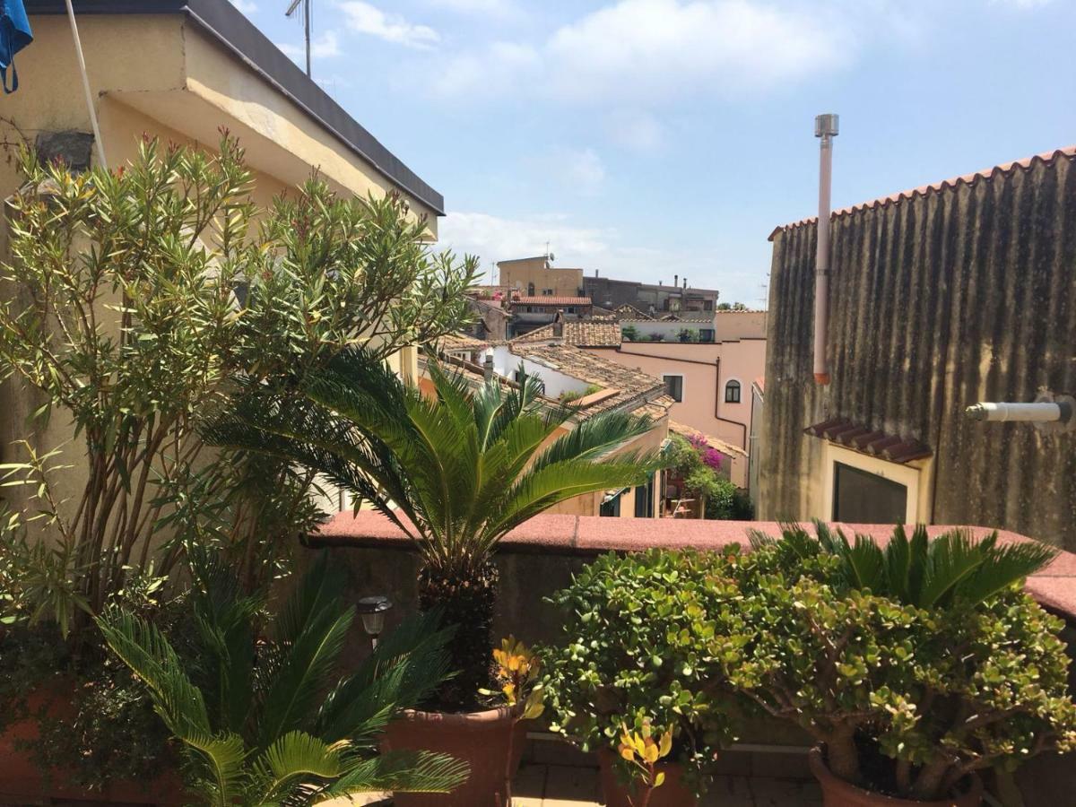 Casa Flo Con Terrazza E Ascensore Salerno Eksteriør billede