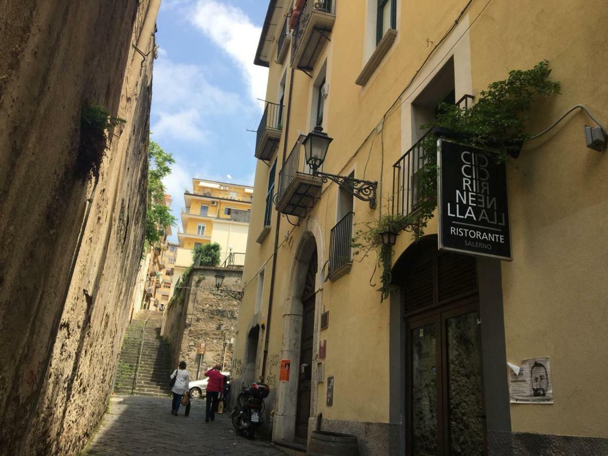 Casa Flo Con Terrazza E Ascensore Salerno Eksteriør billede